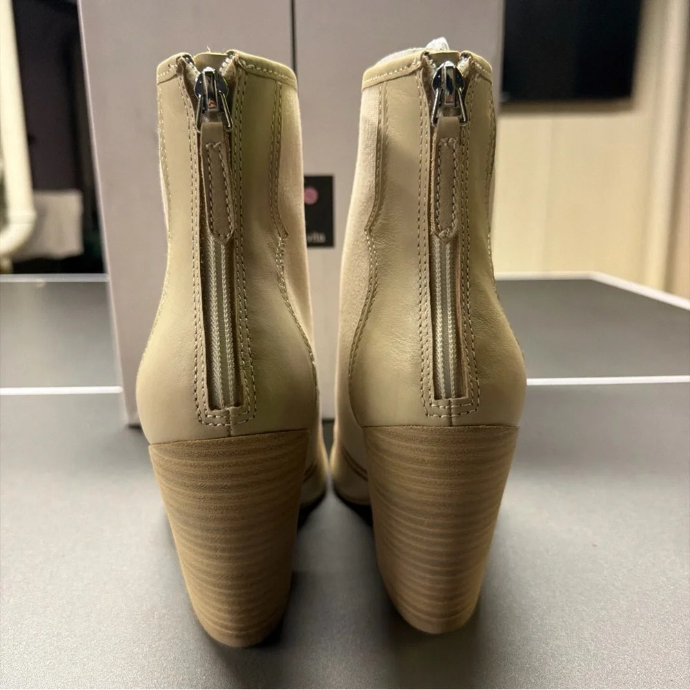 Dolce‎ Vita Leather Heeled Ankle Boots Noraya Sand Size 9.5 New with Box